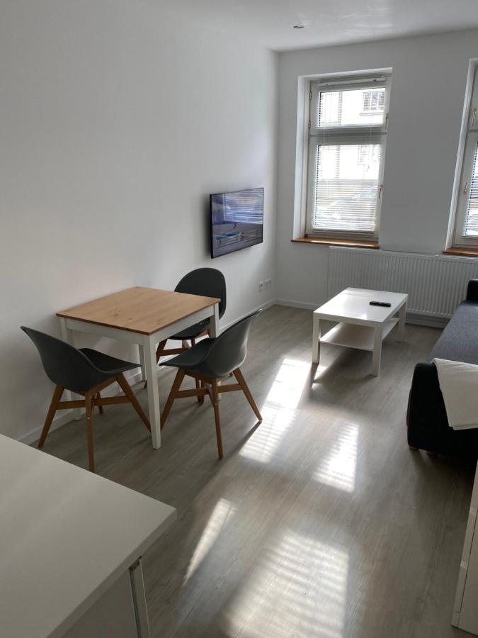 Zentrale und schöne Ferienwohnung Lübeck Exterior foto
